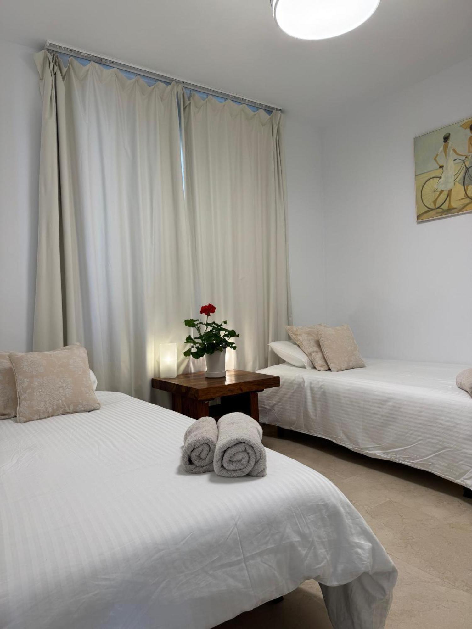 Piso-Lechuza Elviria Marbella 2 Apartment Exterior photo