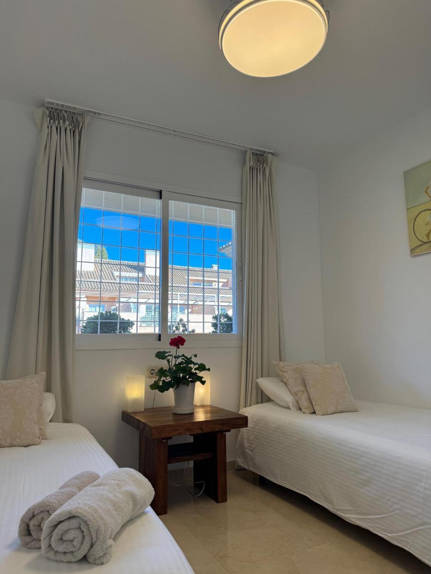 Piso-Lechuza Elviria Marbella 2 Apartment Exterior photo